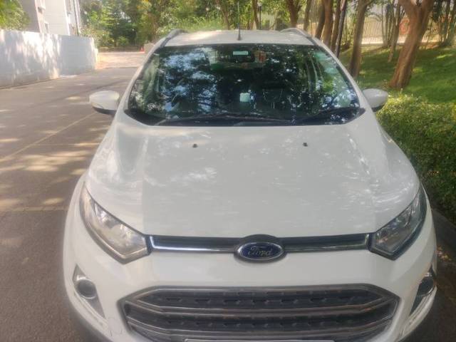 https://images10.gaadi.com/usedgaadi-sellcar/UsedCar/e58cb4f2a/efaca0af-1466-46af-81b9-35db168439f2.jpg?imwidth=6400