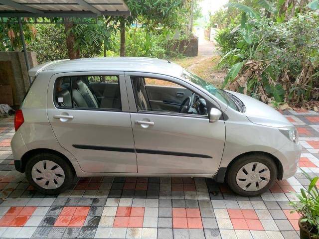 https://images10.gaadi.com/usedgaadi-sellcar/UsedCar/e58d1d37a/7acb3373-d44a-4ce5-b690-086bc6a43ba3.jpeg?imwidth=6401