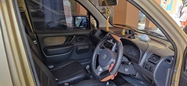 https://images10.gaadi.com/usedgaadi-sellcar/UsedCar/e58d583aa/5d50f72e-cd05-4701-85ce-946319a14efd.jpg?imwidth=6402