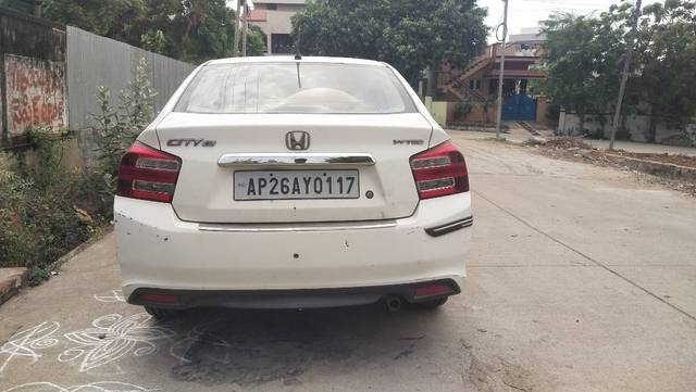 https://images10.gaadi.com/usedgaadi-sellcar/UsedCar/e58e46a9a/49bbe1c2-8b5d-4e49-a0b6-6822a28d1798.jpg?imwidth=6401