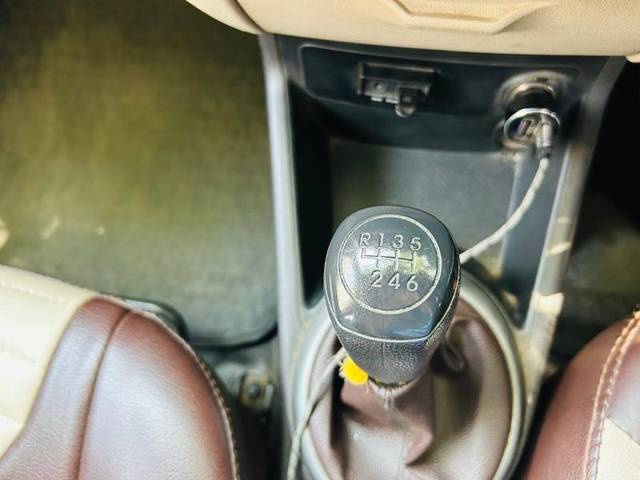 https://images10.gaadi.com/usedgaadi-sellcar/UsedCar/e58e4cbaa/3c9adf5b-99fb-467b-832f-302dfdfb1c09.jpeg?imwidth=6400