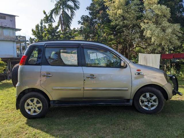 https://images10.gaadi.com/usedgaadi-sellcar/UsedCar/e58e6442a/a04439c8-f524-469f-8a6d-8208f47df8c1.jpg?imwidth=6401