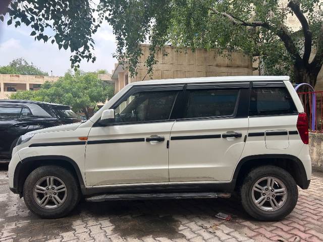 https://images10.gaadi.com/usedgaadi-sellcar/UsedCar/e58e74a9a/4a7e450d-2d20-4dae-bd8e-b9c49ac17cbf.jpeg?imwidth=6402