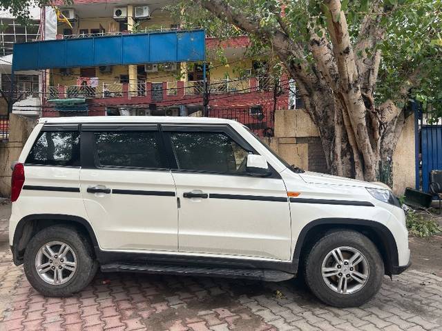 https://images10.gaadi.com/usedgaadi-sellcar/UsedCar/e58e74a9a/c1ea7ebe-6640-4407-b788-890bc01d607a.jpeg?imwidth=6400