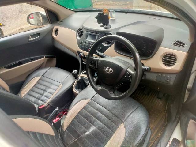 https://images10.gaadi.com/usedgaadi-sellcar/UsedCar/e58eb185a/337c17ea-060d-457b-840d-21017348506e.jpeg?imwidth=6402