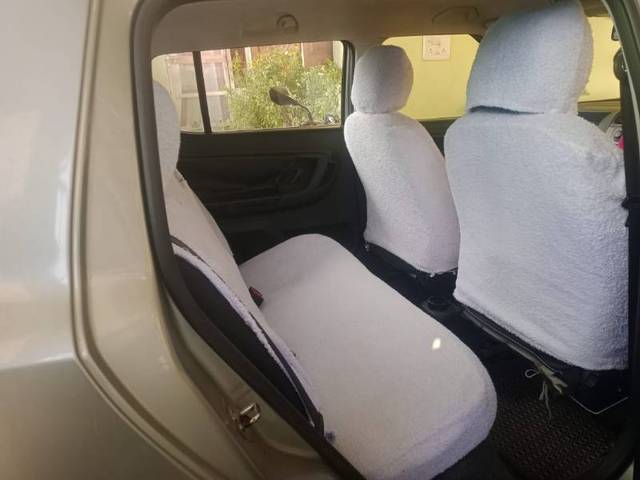 https://images10.gaadi.com/usedgaadi-sellcar/UsedCar/e58ed15fa/a0a0cb81-8b83-4c12-a8a0-45d2adb6a62a.jpg?imwidth=6402