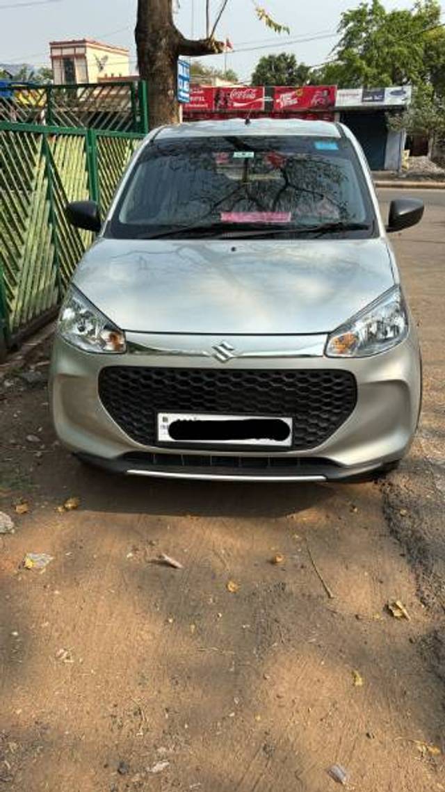 https://images10.gaadi.com/usedgaadi-sellcar/UsedCar/e58efd17a/41e40e76-b111-4e45-bcf8-e95d035abc7e.jpg?imwidth=6400