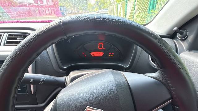 https://images10.gaadi.com/usedgaadi-sellcar/UsedCar/e58efd17a/b3b122d0-62c8-4933-8cb2-5b5ae47ec750.jpg?imwidth=6402