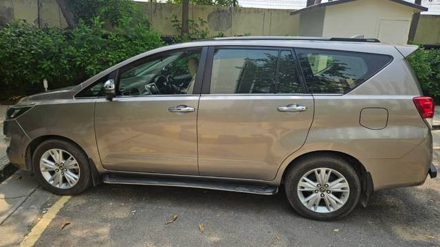 https://images10.gaadi.com/usedgaadi-sellcar/UsedCar/e58f2ecda/92f7636a-1c12-4f49-af74-c5f731ed7506.jpeg?imwidth=6400