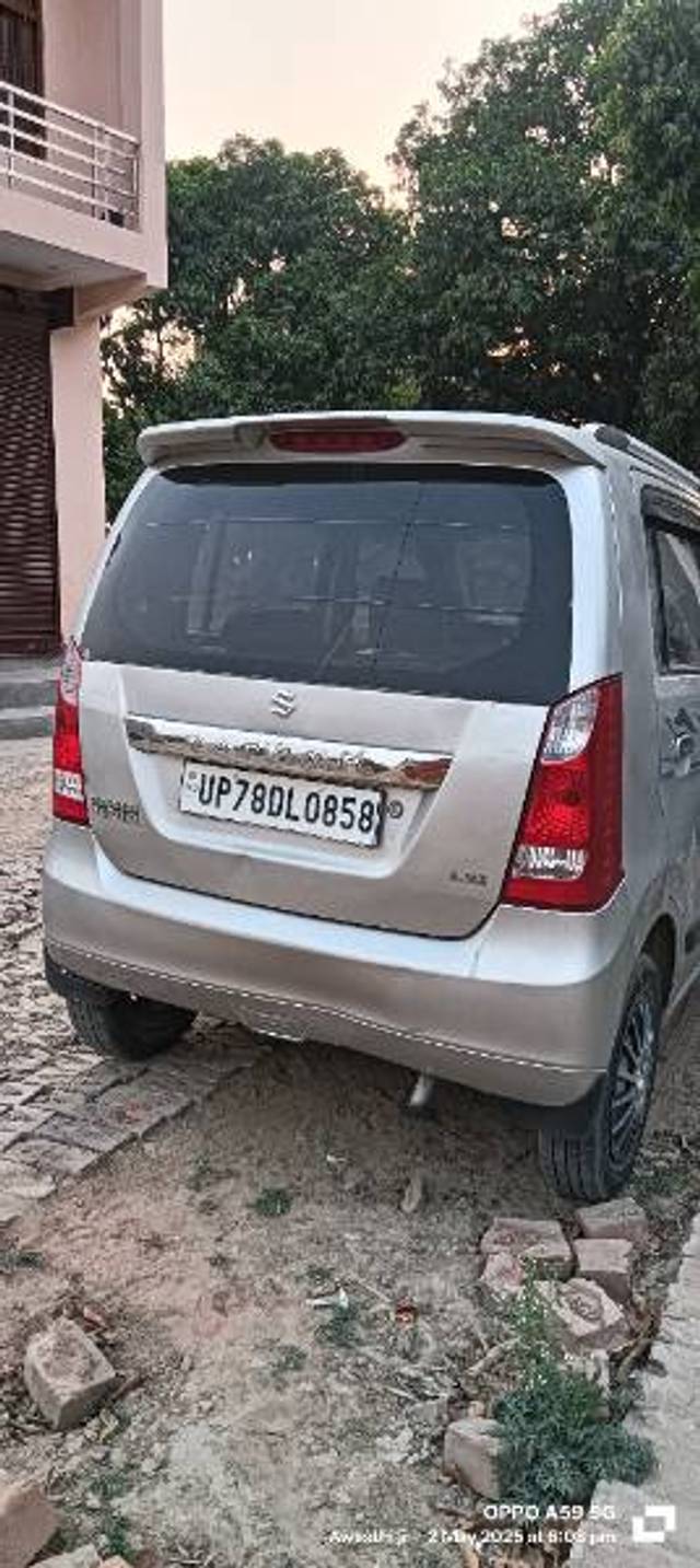 https://images10.gaadi.com/usedgaadi-sellcar/UsedCar/e58f33e6a/ac1315d4-73c2-446e-af52-321da1c060e4.jpg?imwidth=6401