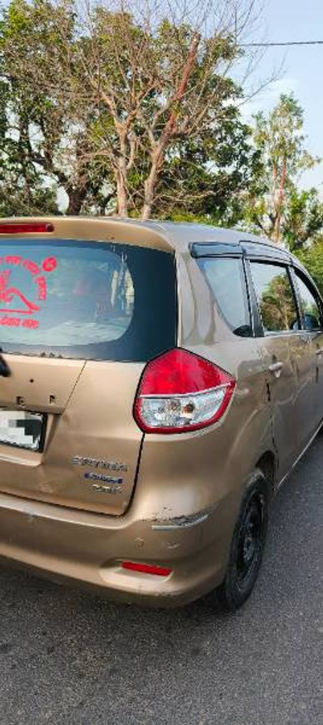 https://images10.gaadi.com/usedgaadi-sellcar/UsedCar/e590b7cda/eb532f08-90cd-44ac-9da9-767ee331e888.jpg?imwidth=6402