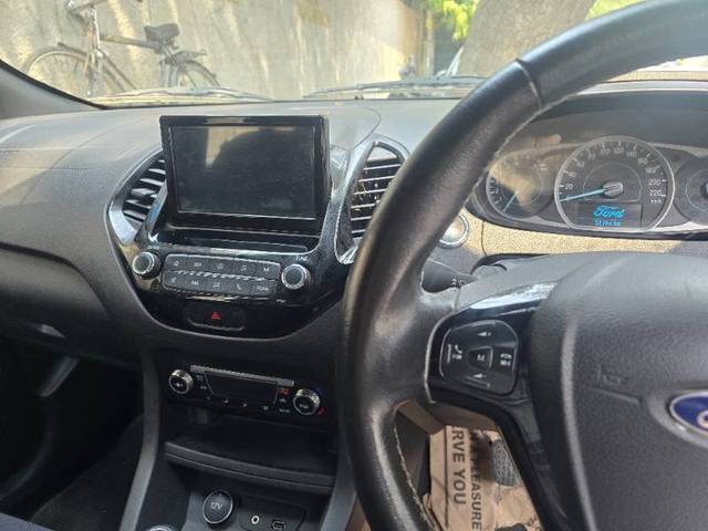 https://images10.gaadi.com/usedgaadi-sellcar/UsedCar/e591096ea/0e30e564-a0d6-4d74-8d4f-e1d74d30e61e.jpg?imwidth=6402
