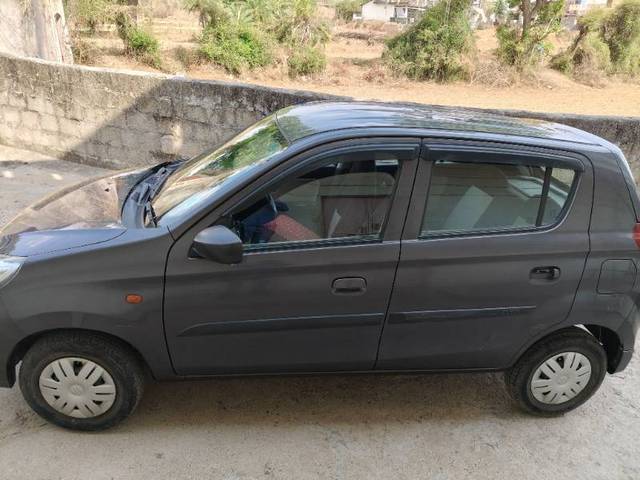 https://images10.gaadi.com/usedgaadi-sellcar/UsedCar/e591be45a/aaadec22-ddad-4741-ba62-6a30e9b003f0.jpg?imwidth=6402