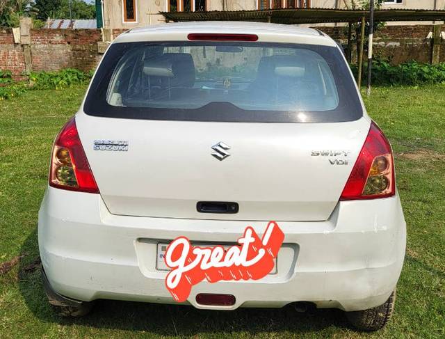 https://images10.gaadi.com/usedgaadi-sellcar/UsedCar/e591bfaca/2d842ebd-ffe6-4597-ba1e-e2ca4c4e5c13.jpg?imwidth=6402