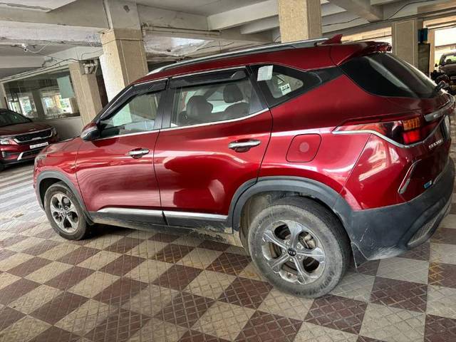 https://images10.gaadi.com/usedgaadi-sellcar/UsedCar/e592de7da/5513af5b-46c0-415c-b69f-1ad01998521e.jpg?imwidth=6402