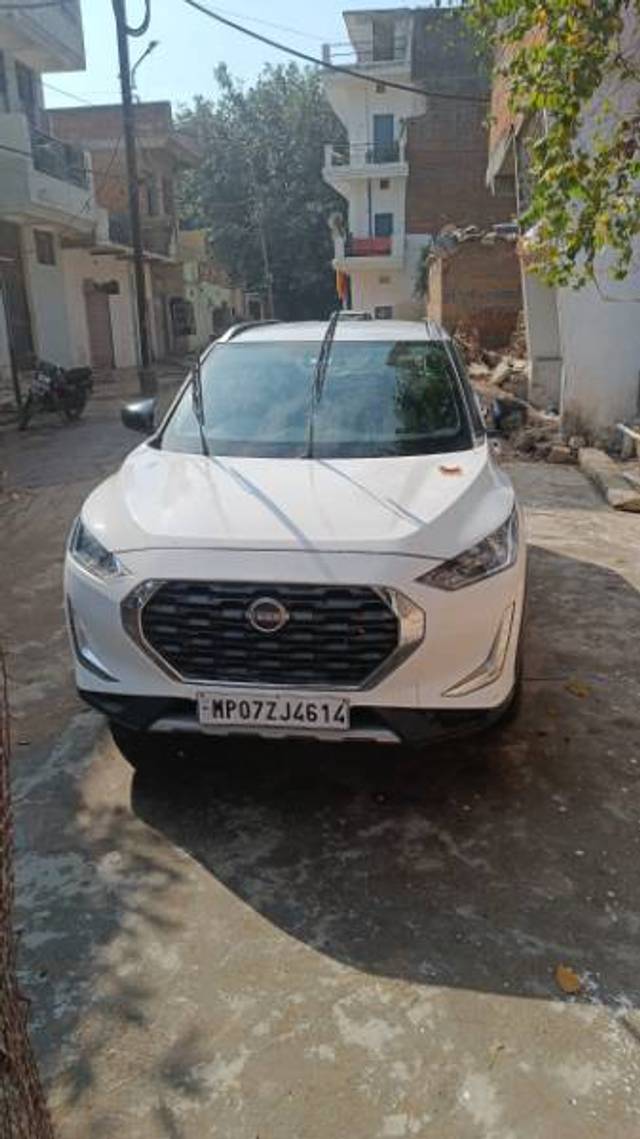 https://images10.gaadi.com/usedgaadi-sellcar/UsedCar/e592e73da/6195be4f-f4e3-4636-a010-1de6b0c3bc69.jpg?imwidth=6400