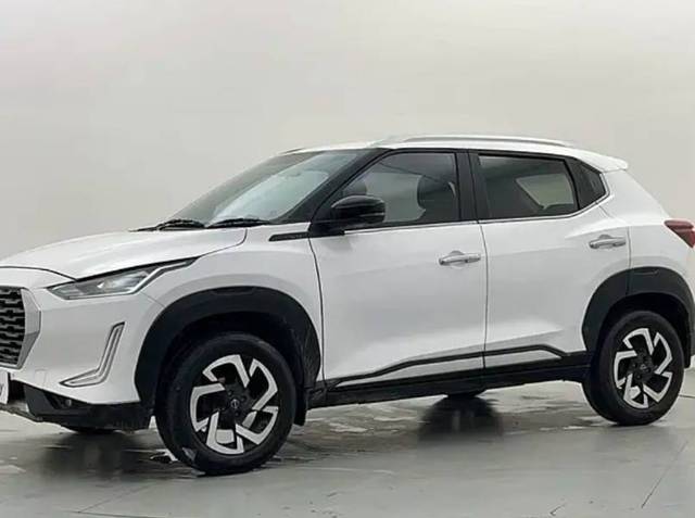 https://images10.gaadi.com/usedgaadi-sellcar/UsedCar/e592e73da/e2d1794d-c9e3-472c-8901-5613faa183ed.jpg?imwidth=6401