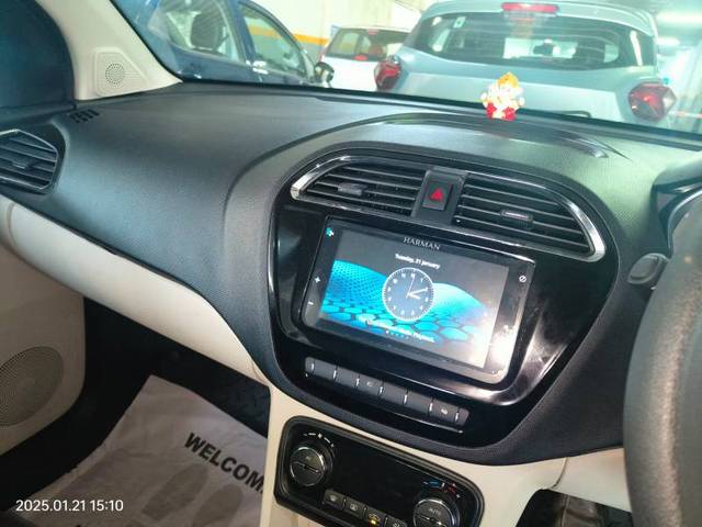 https://images10.gaadi.com/usedgaadi-sellcar/UsedCar/e59332daa/311eb96a-9bb0-4c6c-aa67-6e21bca0f1b3.jpg?imwidth=6401