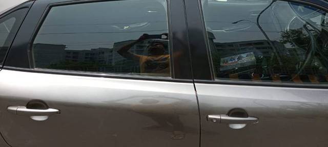 https://images10.gaadi.com/usedgaadi-sellcar/UsedCar/e5938cf6a/9b1618b9-ae40-4beb-987d-13efe2972f99.jpg?imwidth=6402