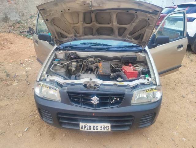 https://images10.gaadi.com/usedgaadi-sellcar/UsedCar/e5940501a/26e7ff63-ddf2-4469-90a7-58637ef3663b.jpg?imwidth=6401