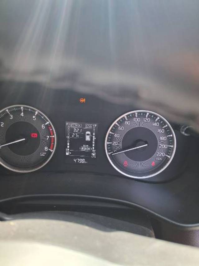 https://images10.gaadi.com/usedgaadi-sellcar/UsedCar/e594ba6ca/f0f10c7d-4ea1-4fa9-9f17-84e4d30e03b9.jpg?imwidth=6401