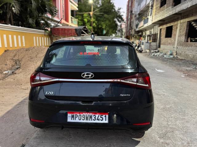 https://images10.gaadi.com/usedgaadi-sellcar/UsedCar/e594c1dca/c25e202e-35c7-493e-9e81-d75a3c5312b7.jpeg?imwidth=6402