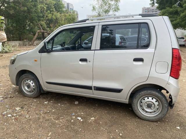 https://images10.gaadi.com/usedgaadi-sellcar/UsedCar/e5952502a/f0e8ef49-e47b-4777-9511-fec0005a1fd5.jpeg?imwidth=6402