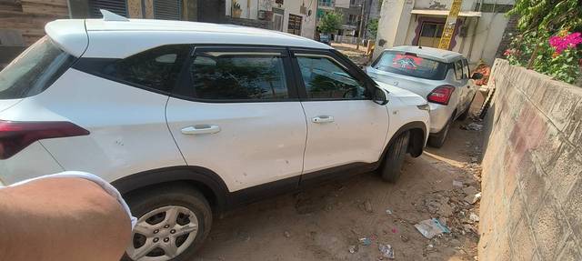 https://images10.gaadi.com/usedgaadi-sellcar/UsedCar/e5955678a/8996ed69-7501-4494-8fb6-948e67d320ab.jpg?imwidth=6402