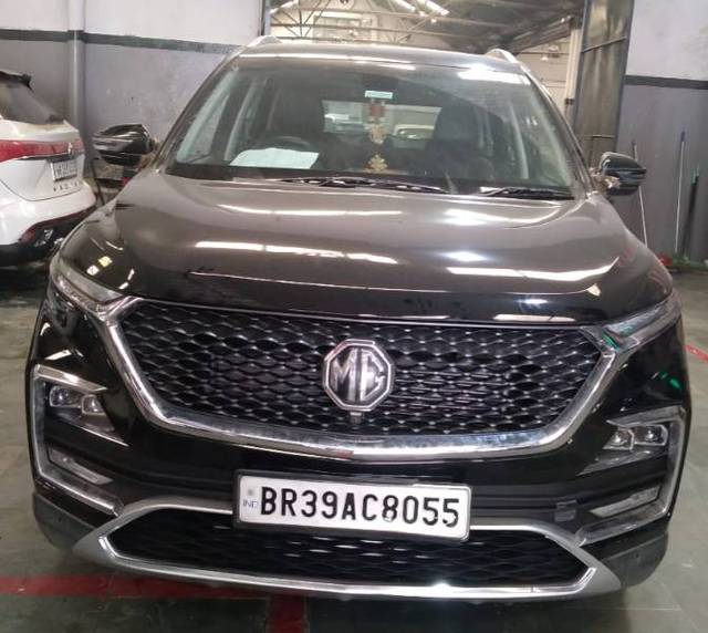 https://images10.gaadi.com/usedgaadi-sellcar/UsedCar/e5957f34a/c6d47326-28d4-49f6-8b67-ef2c965ec0a9.jpg?imwidth=6401