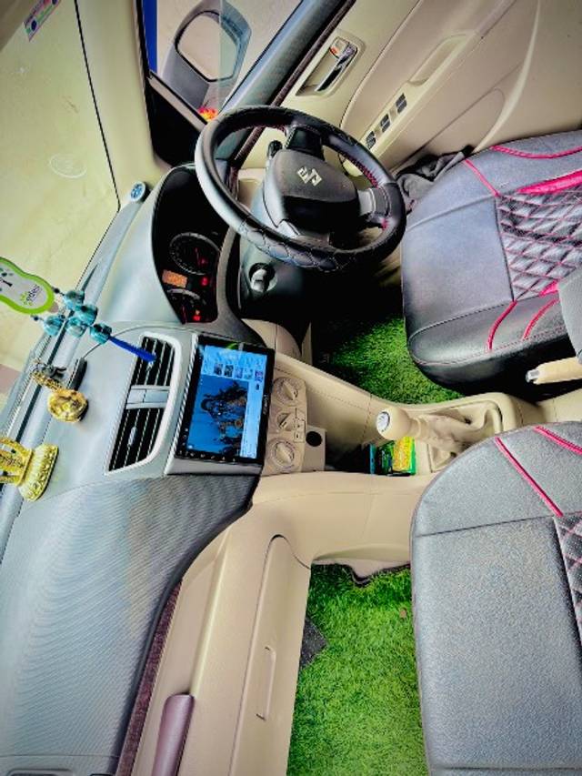 https://images10.gaadi.com/usedgaadi-sellcar/UsedCar/e5961400a/9062ba07-d94b-4a78-b641-bf7a2211ad99.jpeg?imwidth=6402