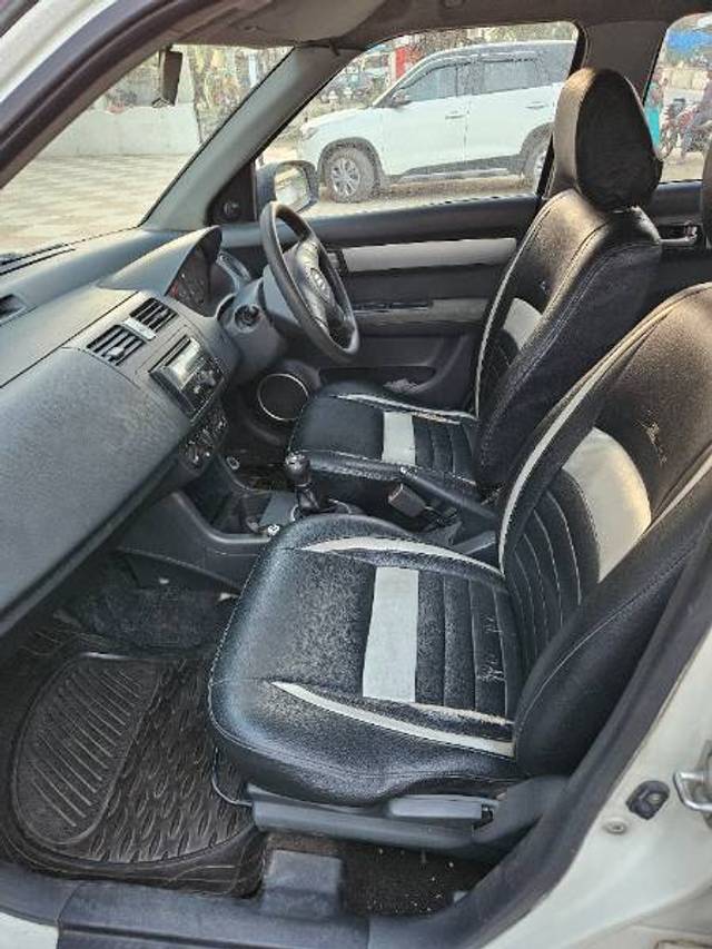 https://images10.gaadi.com/usedgaadi-sellcar/UsedCar/e596d344a/7eb95be6-b79a-4589-a787-ea69ea278752.jpg?imwidth=6402