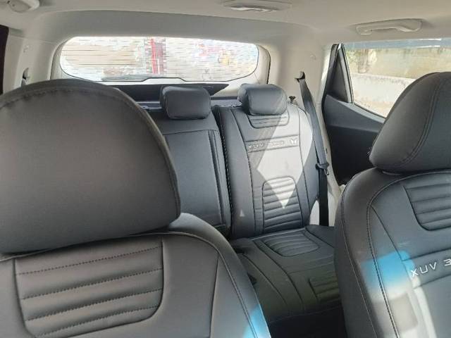 https://images10.gaadi.com/usedgaadi-sellcar/UsedCar/e596ee24a/2185e3fa-1340-4b5e-8a32-d8989495c371.jpg?imwidth=6402