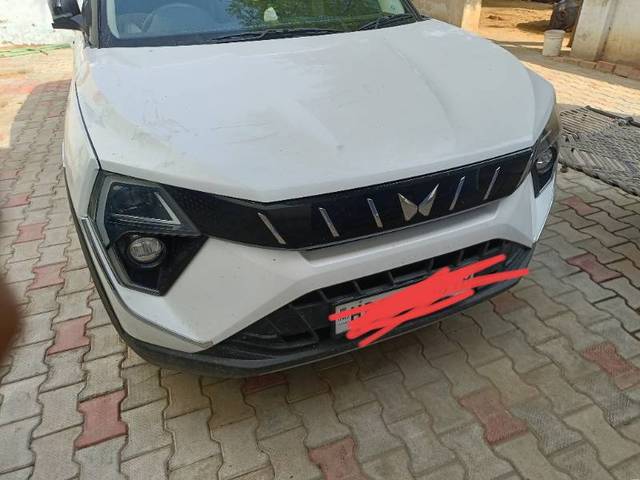 https://images10.gaadi.com/usedgaadi-sellcar/UsedCar/e596ee24a/a8eff7b8-68d1-401c-9c50-1ed4726bd612.jpg?imwidth=6400