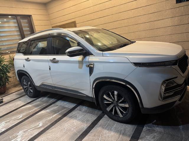 https://images10.gaadi.com/usedgaadi-sellcar/UsedCar/e59724a5a/1c93017b-0d77-4104-9ac3-f19dbd84cf68.jpeg?imwidth=6400