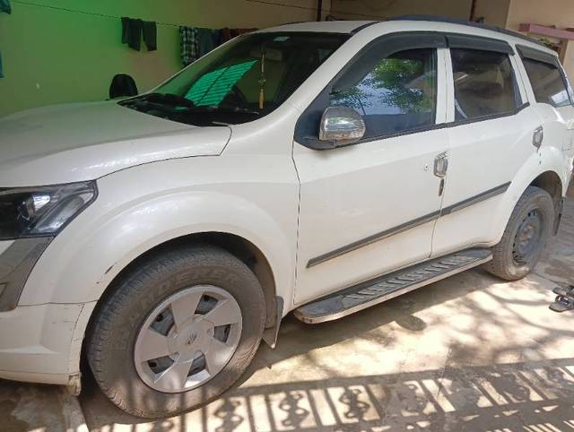 https://images10.gaadi.com/usedgaadi-sellcar/UsedCar/e5974747a/34cfb347-7fa0-4115-91e8-cd8eff281fe7.jpg?imwidth=6400