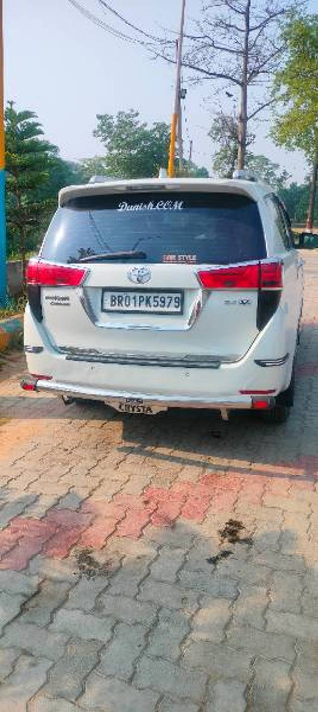 https://images10.gaadi.com/usedgaadi-sellcar/UsedCar/e5977400a/0230a615-b629-4cb2-bd7f-ae58b42e6752.jpg?imwidth=6402