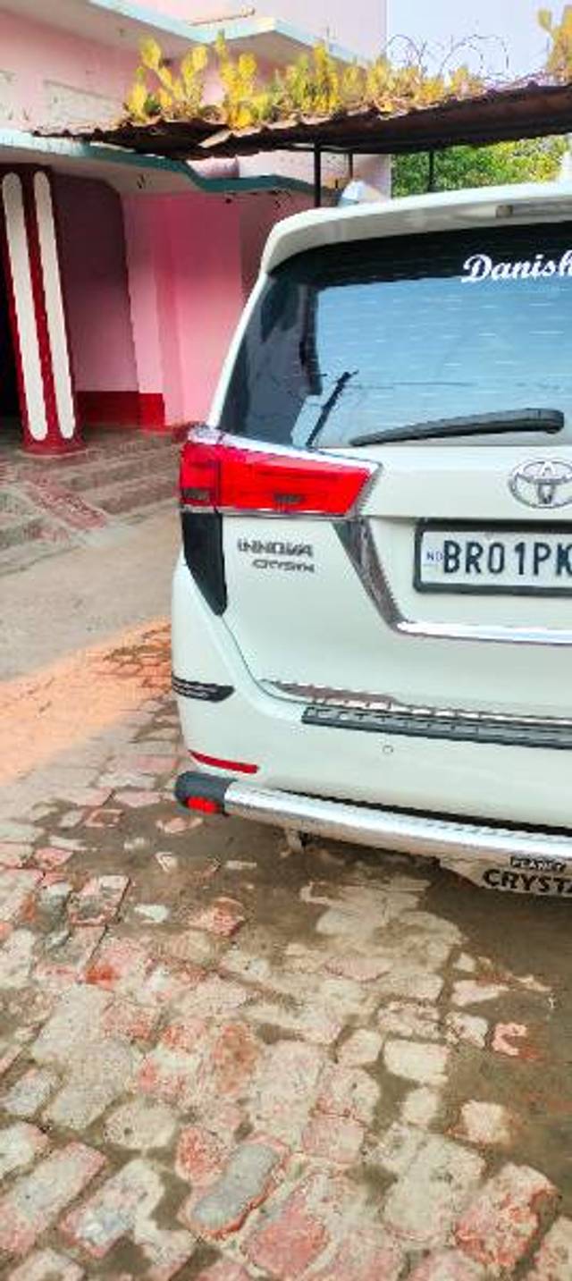 https://images10.gaadi.com/usedgaadi-sellcar/UsedCar/e5977400a/bfc451b2-6efe-42ac-b0ea-c2bb634a497b.jpg?imwidth=6400
