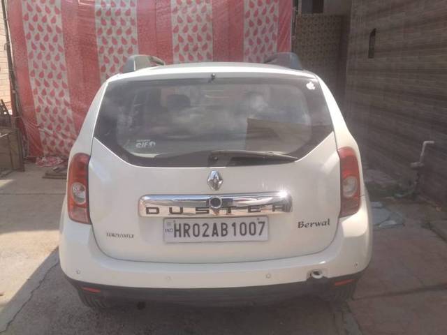 https://images10.gaadi.com/usedgaadi-sellcar/UsedCar/e5978c06a/fc5fbdb4-92d9-4468-83ba-fa6859eb465b.jpg?imwidth=6401