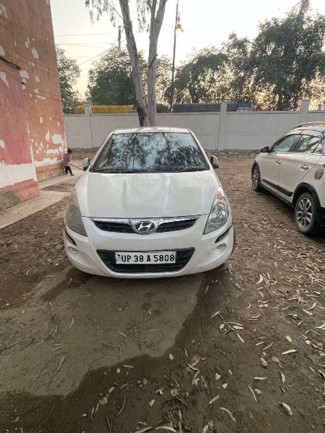 https://images10.gaadi.com/usedgaadi-sellcar/UsedCar/e597904aa/0d6522e9-803f-47a1-8185-e7b2c450d05c.jpeg?imwidth=6400