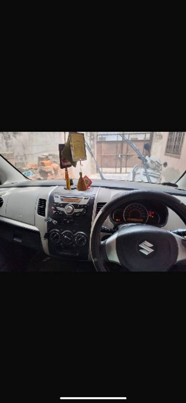https://images10.gaadi.com/usedgaadi-sellcar/UsedCar/e597ee87a/78575436-01d7-44b7-bce4-2a2b6bd03132.png?imwidth=6402