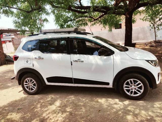 https://images10.gaadi.com/usedgaadi-sellcar/UsedCar/e597fbeca/a847d5f0-23e3-4c28-9ad9-89d44226c669.jpg?imwidth=6401