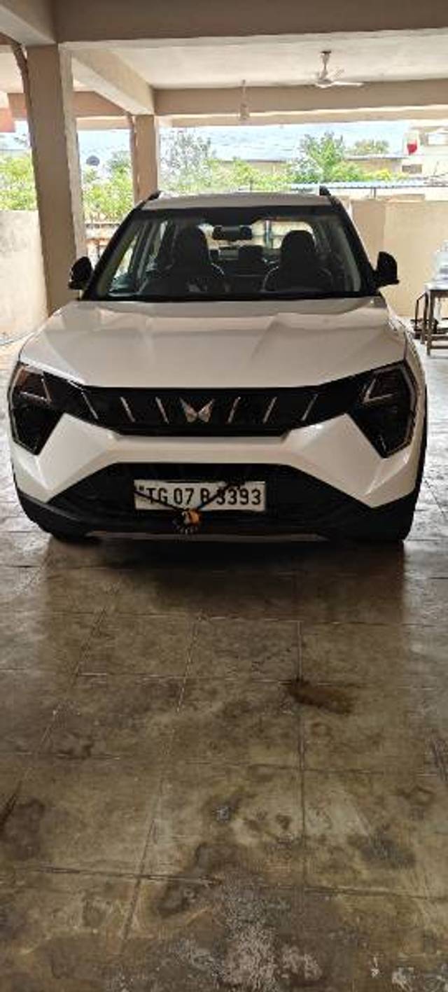 https://images10.gaadi.com/usedgaadi-sellcar/UsedCar/e597ffbfa/e57cb2ee-b6ce-47b6-add1-e45c06d53598.jpg?imwidth=6400