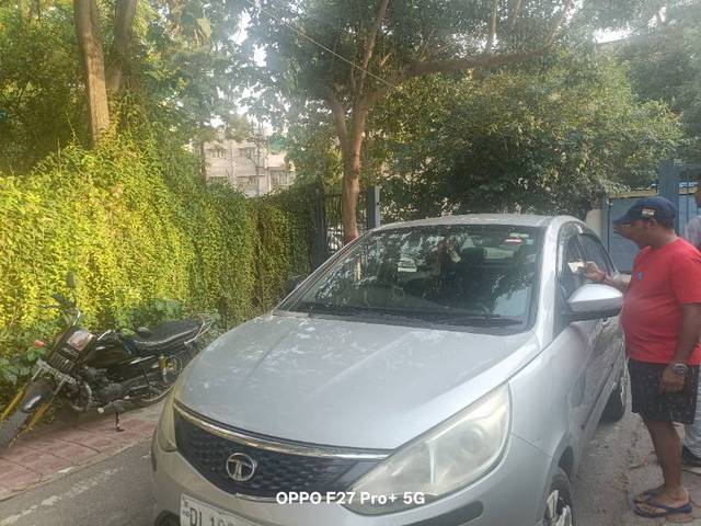 https://images10.gaadi.com/usedgaadi-sellcar/UsedCar/e5983279a/ecfee216-88c5-4a8c-a832-732abc075695.jpg?imwidth=6400