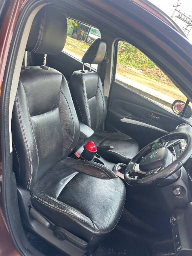 https://images10.gaadi.com/usedgaadi-sellcar/UsedCar/e5983e55a/42692ba4-6a48-4aea-b82f-05685438499f.jpeg?imwidth=6402