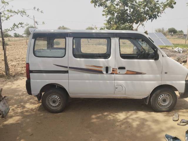 https://images10.gaadi.com/usedgaadi-sellcar/UsedCar/e5985d83a/13b1e3bb-6db9-4f2a-962b-8257a5bff1c9.jpg?imwidth=6401