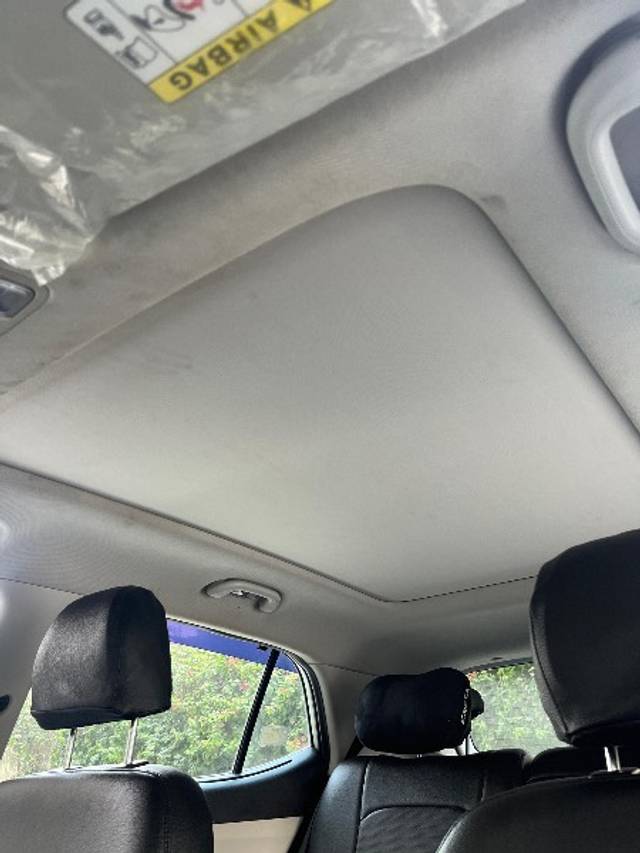 https://images10.gaadi.com/usedgaadi-sellcar/UsedCar/e5988934a/0d16c013-6e18-470e-8f8f-7499d3b47ac9.jpeg?imwidth=6401