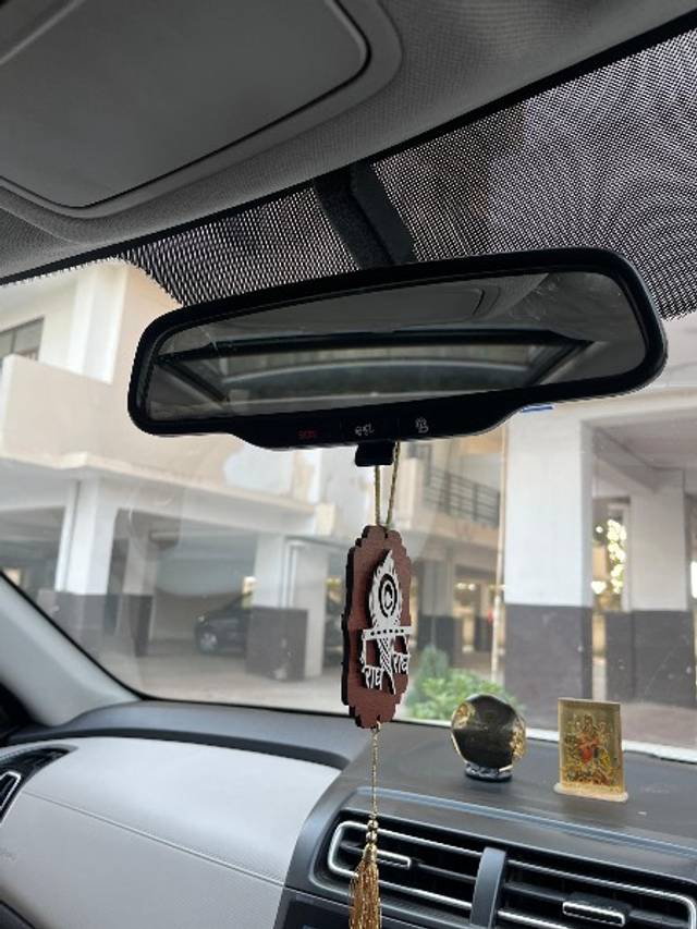 https://images10.gaadi.com/usedgaadi-sellcar/UsedCar/e5988934a/8d61b02b-444b-4470-9e7e-ba5e80d25d58.jpeg?imwidth=6400