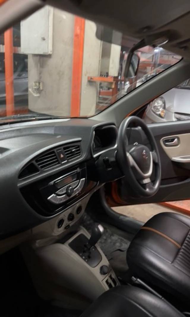 https://images10.gaadi.com/usedgaadi-sellcar/UsedCar/e598bbc5a/c23e7f51-0494-495d-9de8-62567f54bbd0.jpeg?imwidth=6402