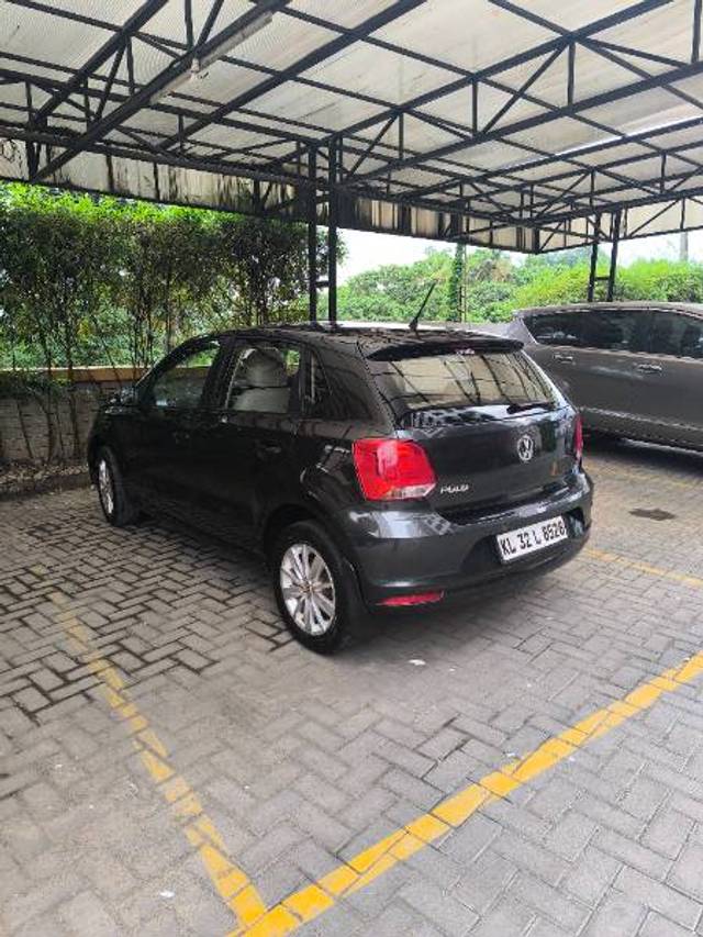 https://images10.gaadi.com/usedgaadi-sellcar/UsedCar/e598fbeda/a5a420b7-405e-4deb-9a6c-14299d666365.jpg?imwidth=6401