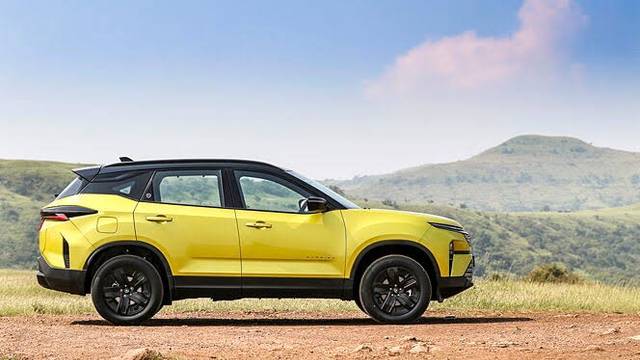 https://images10.gaadi.com/usedgaadi-sellcar/UsedCar/e59953b1a/294cc423-8b87-4edf-a994-60ec9b0ae8b0.jpeg?imwidth=6400